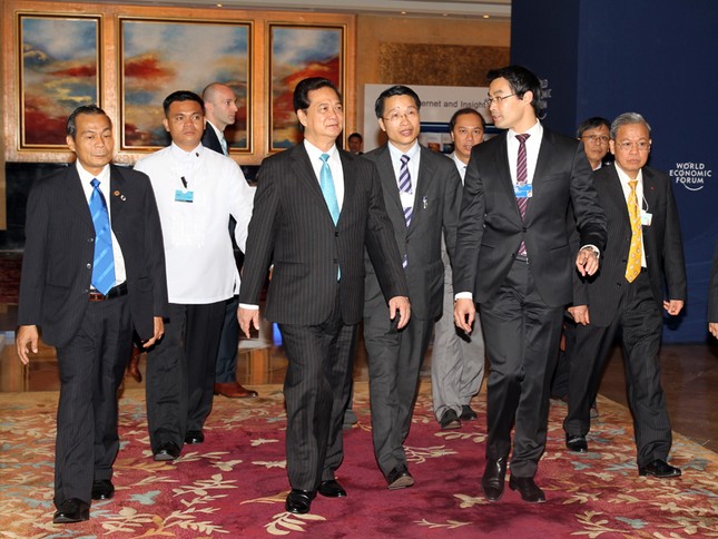 Chùm ảnh Thủ tướng dự Diễn đàn Kinh tế Thế giới về Đông Á 2014 ảnh 1